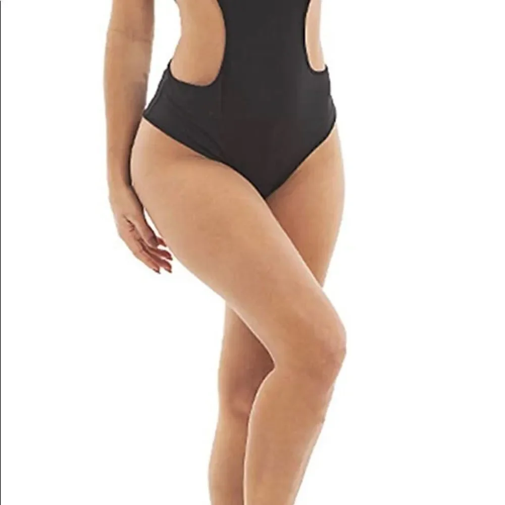 Black bathing suit with leopard print cover up excellent quality - Picture 4 of 9